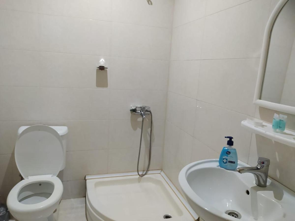 Hotel Ni&La 巴统 外观 照片