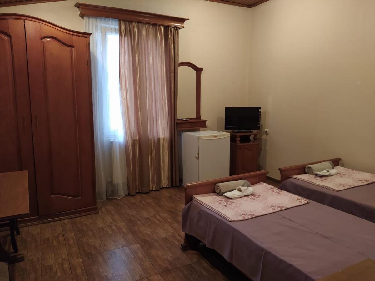 Hotel Ni&La 巴统 外观 照片