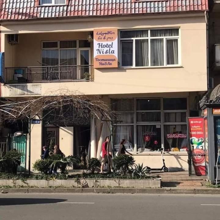 Hotel Ni&La 巴统 外观 照片
